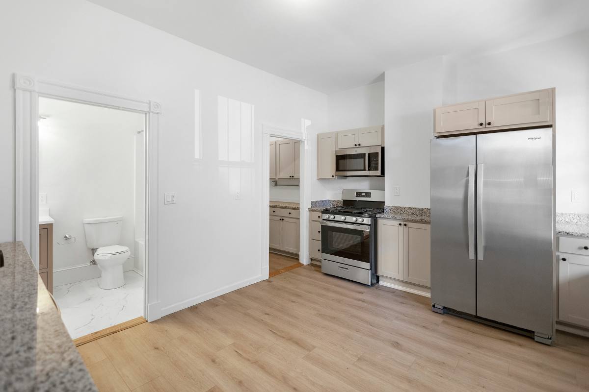 Apartment for rent at 866 Huntington Ave #1, Boston, MA 02115