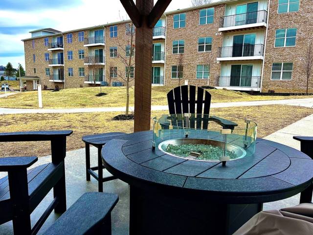 Apartment for rent at 8500 Thompson Run Rd #E32, Allison Park, PA 15101