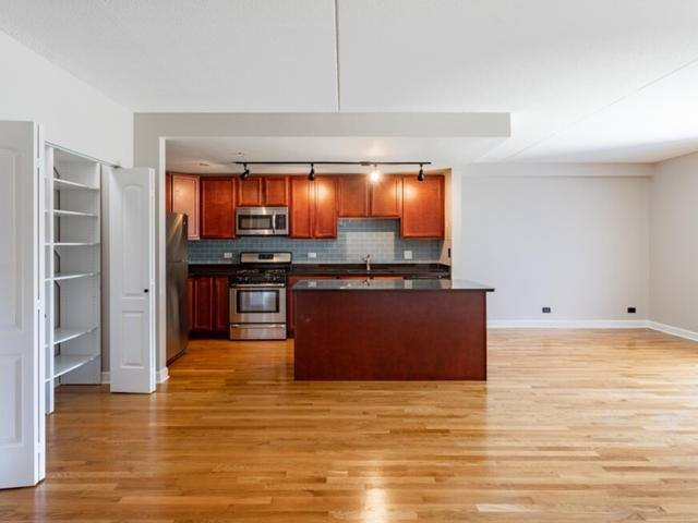 Apartment for rent at 21 Kristin Dr #E31, Schaumburg, IL 60195