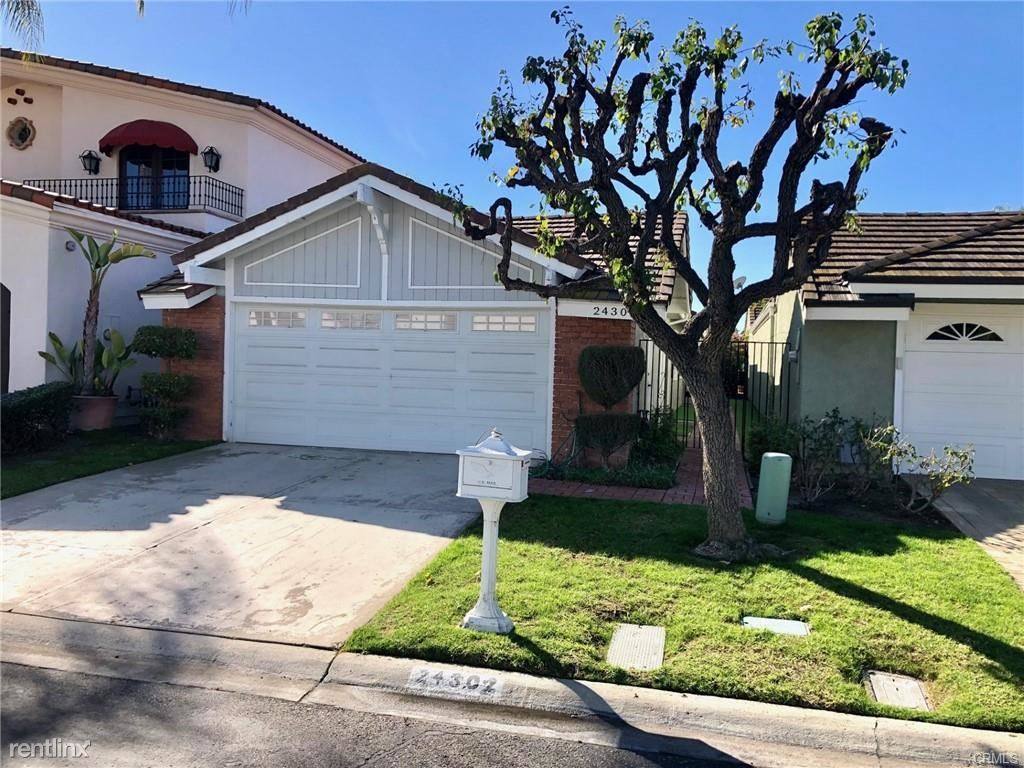 24302 Ponchartrain Lane, Lake Forest, CA 92630