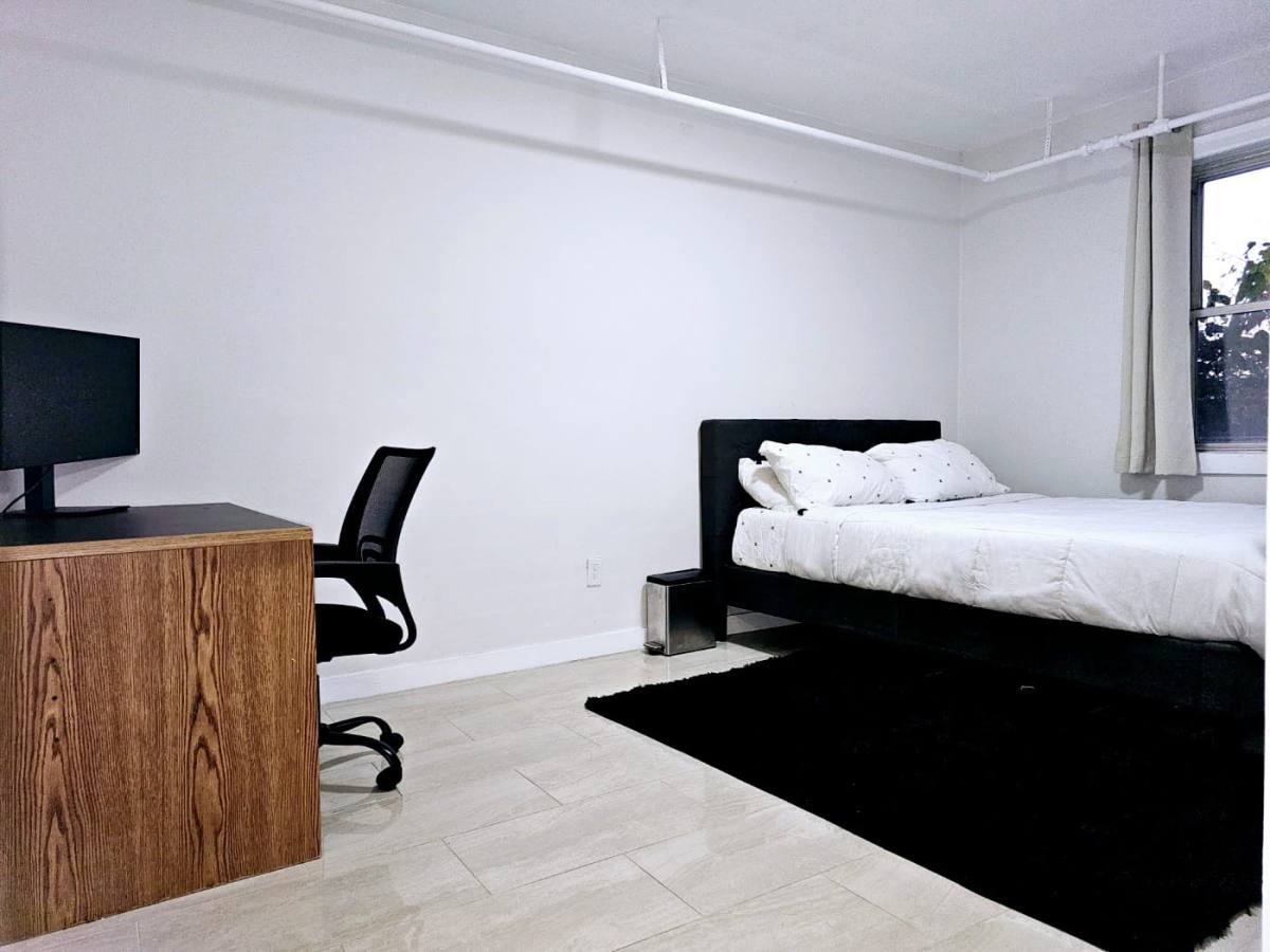 Apartment for rent at 813 Calhoun Ave, Bronx, NY 10465
