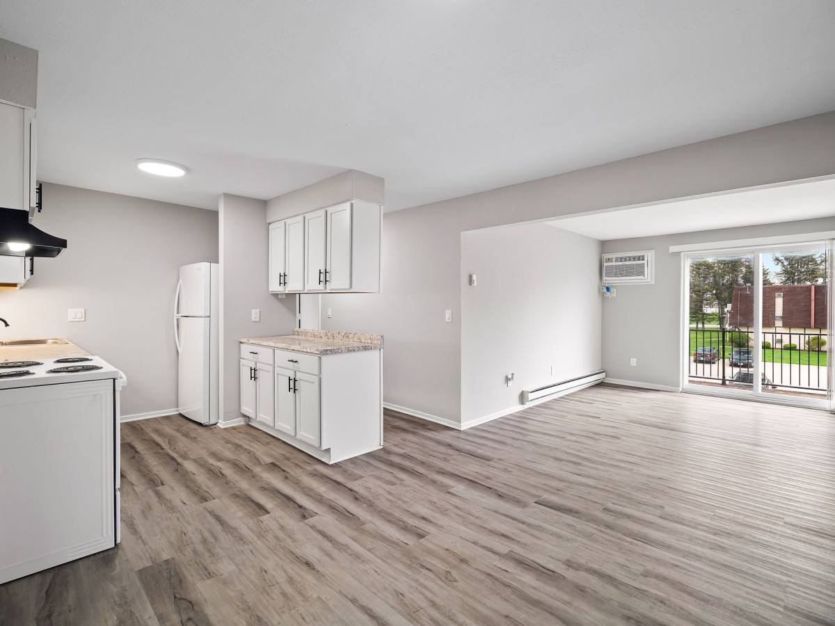 Apartment for rent at 129 David Dr, Elyria, OH 44035