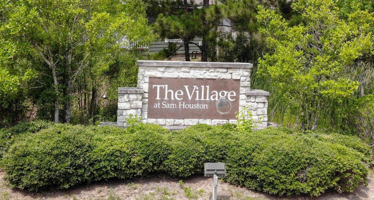 Apartment for rent at 109 Varsity Dr, Huntsville, TX 77340