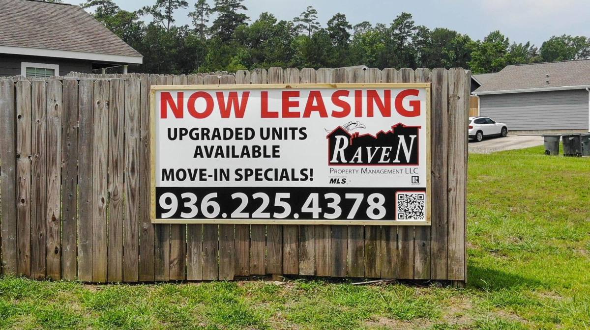 Apartment for rent at 109 Varsity Dr, Huntsville, TX 77340