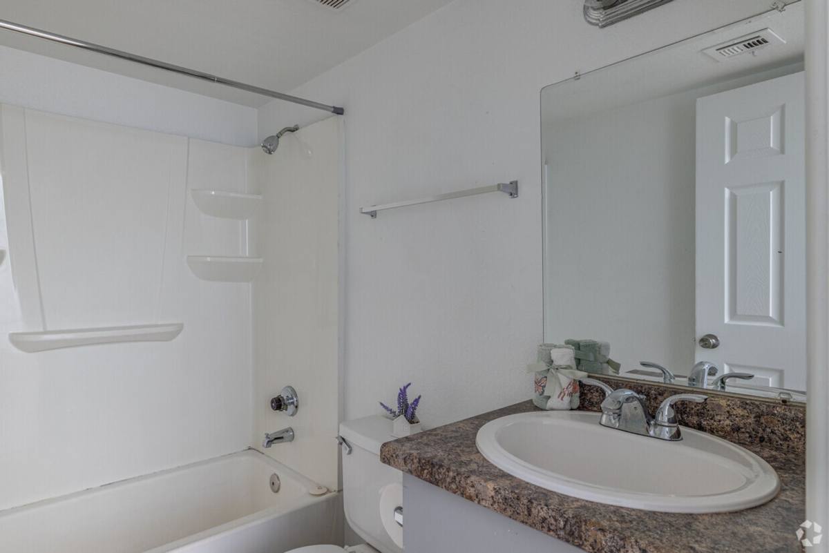 Apartment for rent at 4140 W McDowell Rd, Phoenix, AZ 85009
