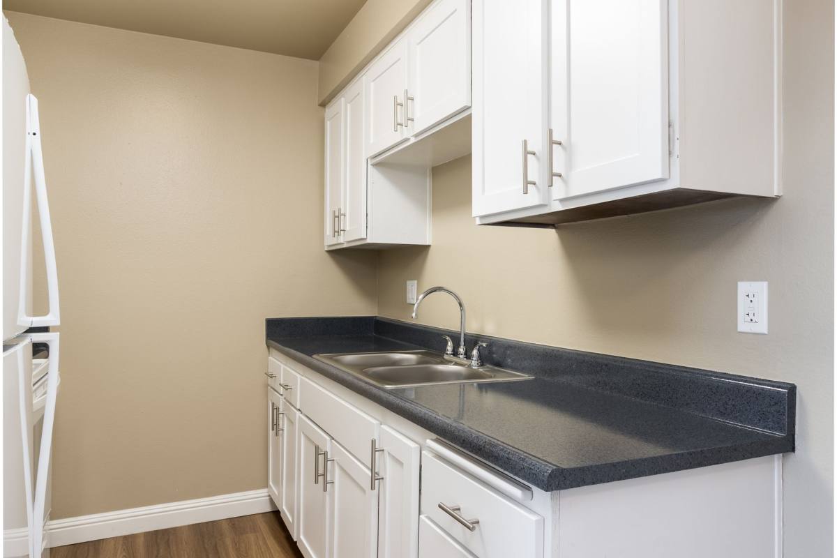 Apartment for rent at 455 E Washington Ave, Escondido, CA 92025