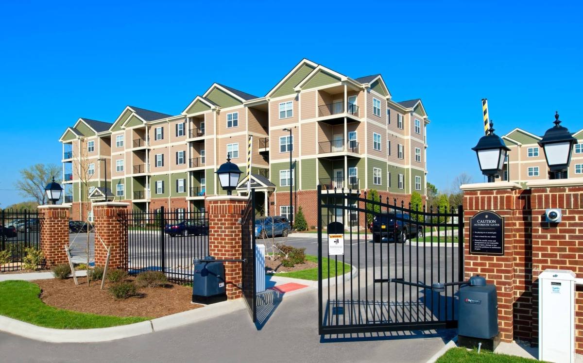 Apartment for rent at 7190 Harbour Towne Parkway S, Suffolk, VA 23435