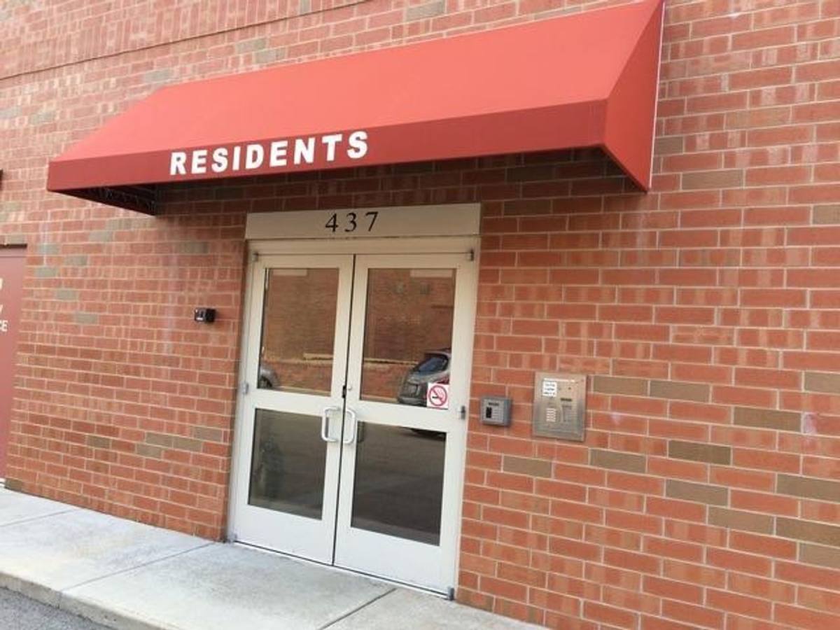 Apartment for rent at 437 W State St, Sycamore, IL 60178