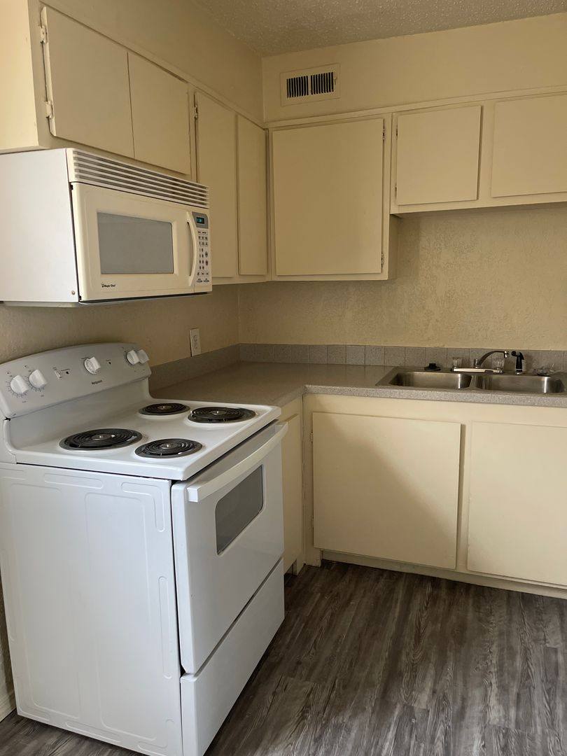 Apartment for rent at 4741 NW Motif Manor Blvd, Lawton, OK 73505