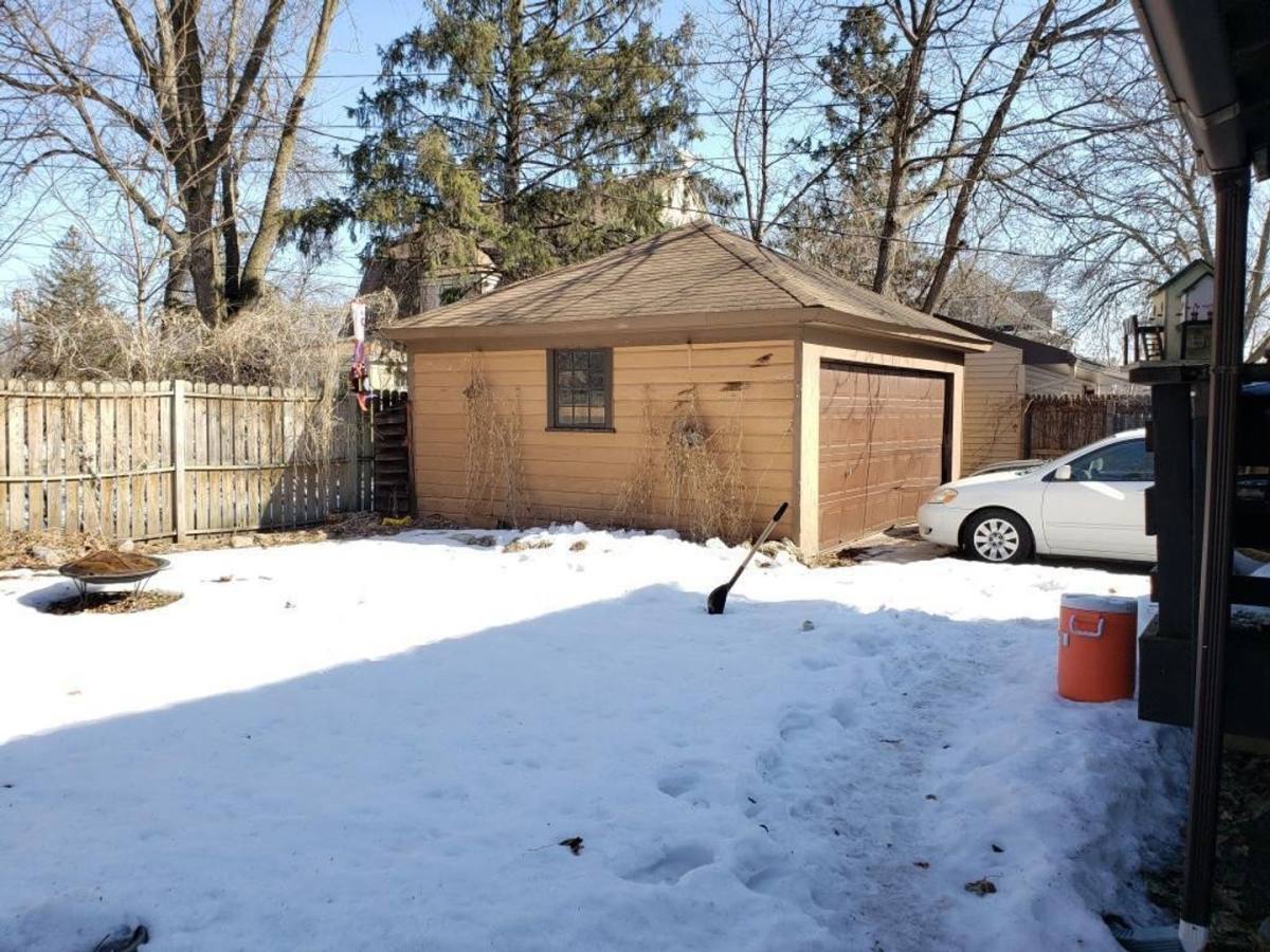 Apartment for rent at 1649-51 Minnehaha Ave W, Saint Paul, MN 55104