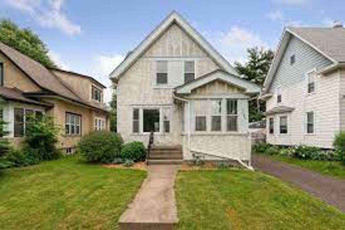 House for rent at 1284 Taylor Ave, Saint Paul, MN 55104