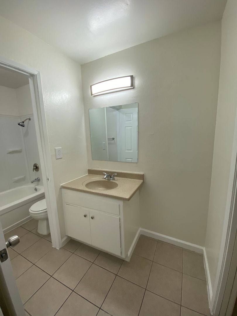 Apartment for rent at 1830 - 1834 Bell St, Sacramento, CA 95825