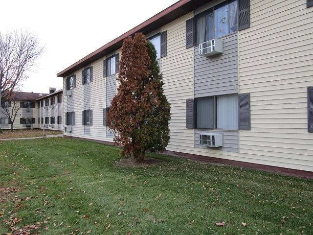 Apartment for rent at 3335 E Ave S, La Crosse, WI 54601