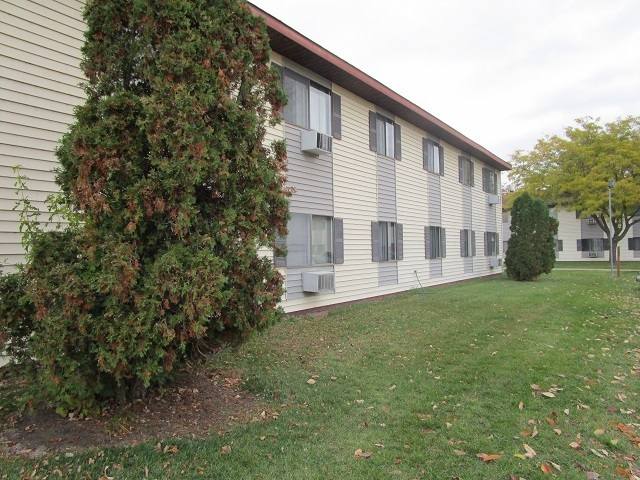Apartment for rent at 3335 E Ave S, La Crosse, WI 54601