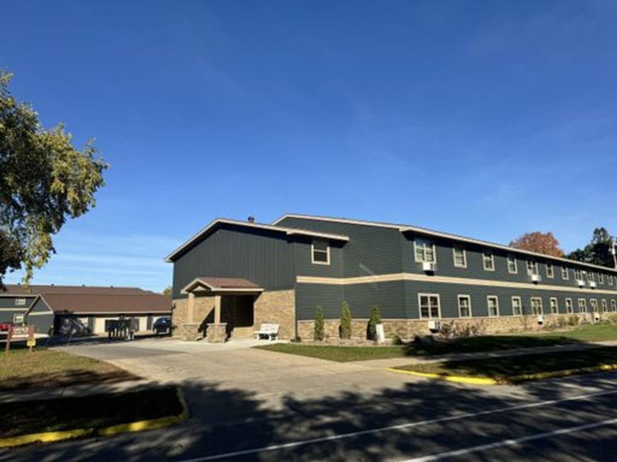 Apartment for rent at 3335 E Ave S, La Crosse, WI 54601