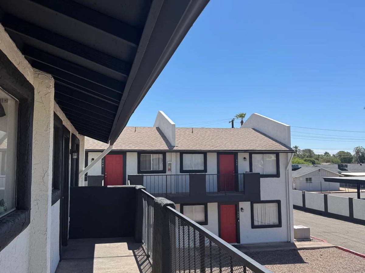 Apartment for rent at 2233 N 36th St, Phoenix, AZ 85008