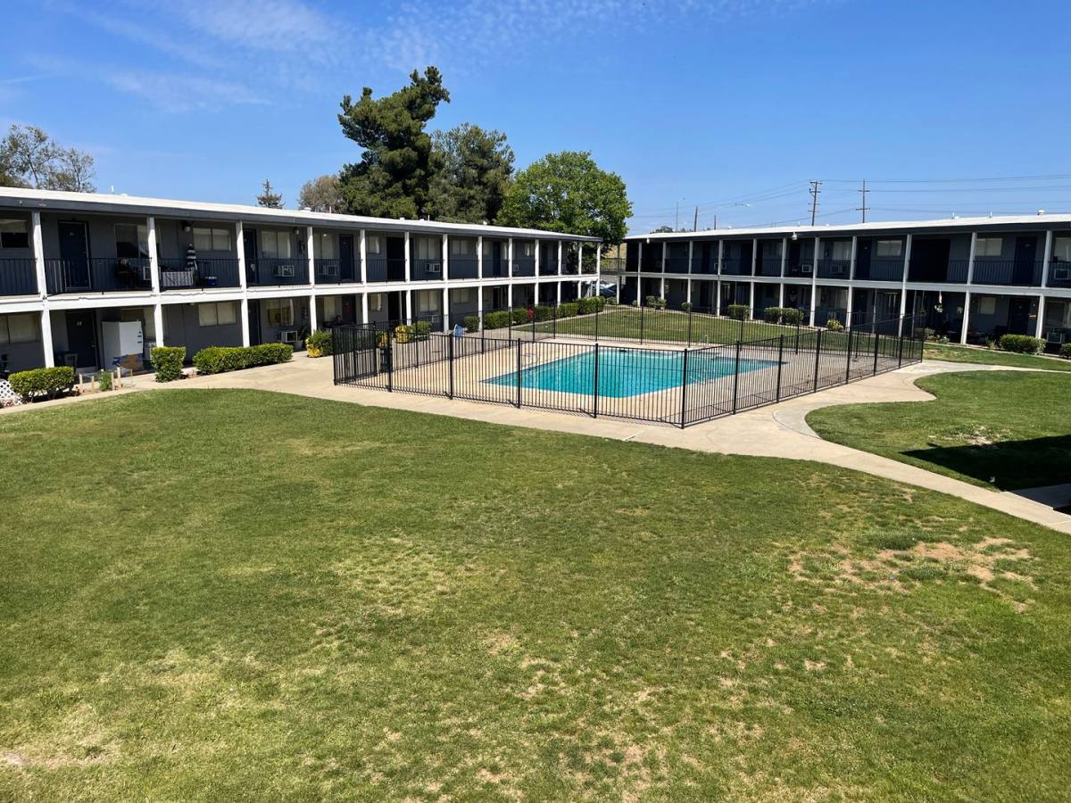 Apartment for rent at 1100 E 17th St, Marysville, CA 95901