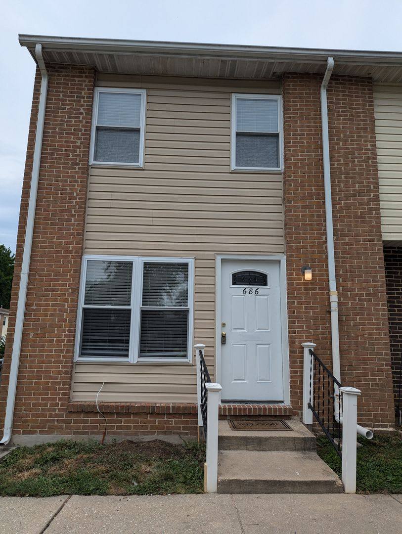 Townhouse for rent at 686 Holly Circle, Aberdeen, MD 21001