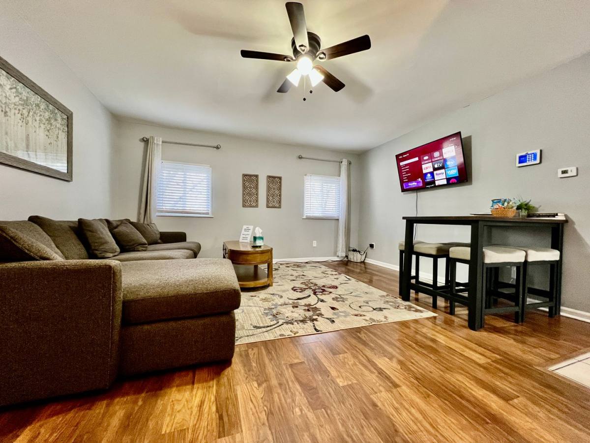 Apartment for rent at 30 Royal Dr, Springboro, OH 45066