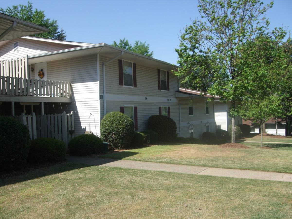 Apartment for rent at 3550 Watermelon Rd, Northport, AL 35473