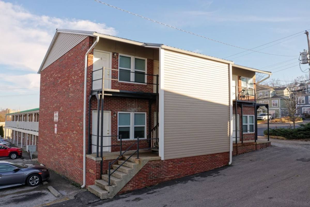 Apartment for rent at 416 E 17th St, Bloomington, IN 47408