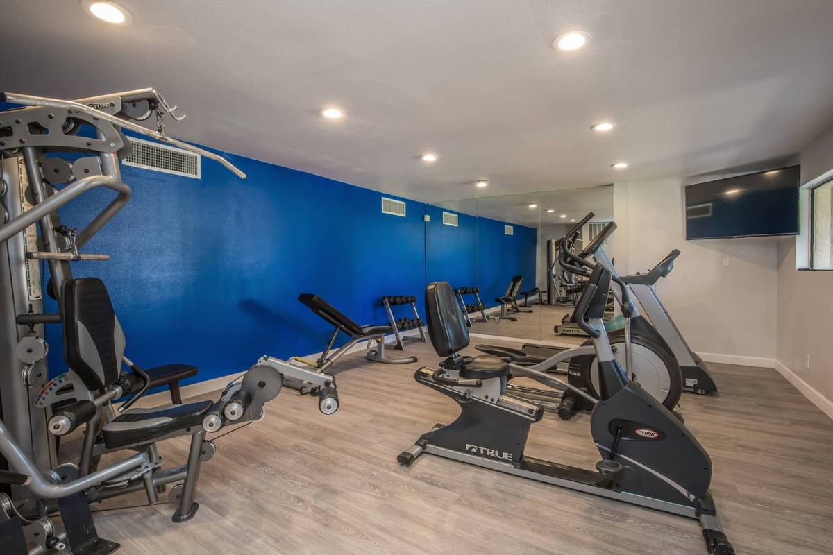 Apartment for rent at 15050 N 59th Ave, Glendale, AZ 85306