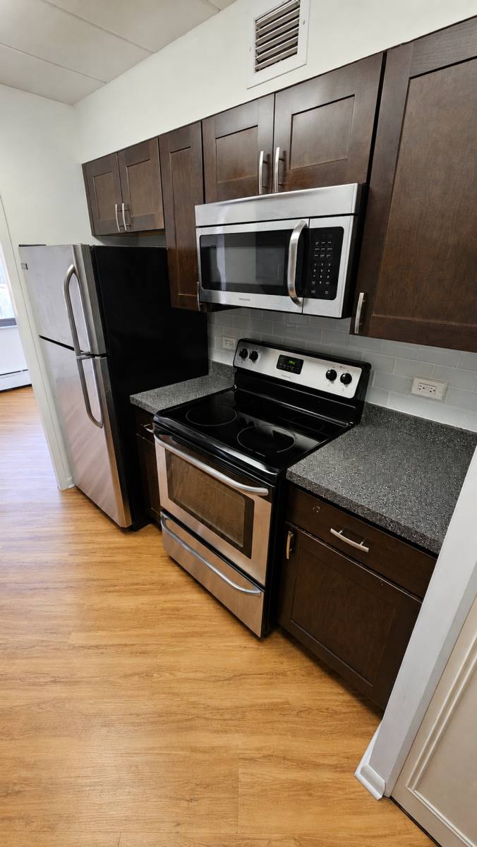 Apartment for rent at Schenley House & Schenley Annex, 151 & 147 N Craig St, Pittsburgh, PA 15213