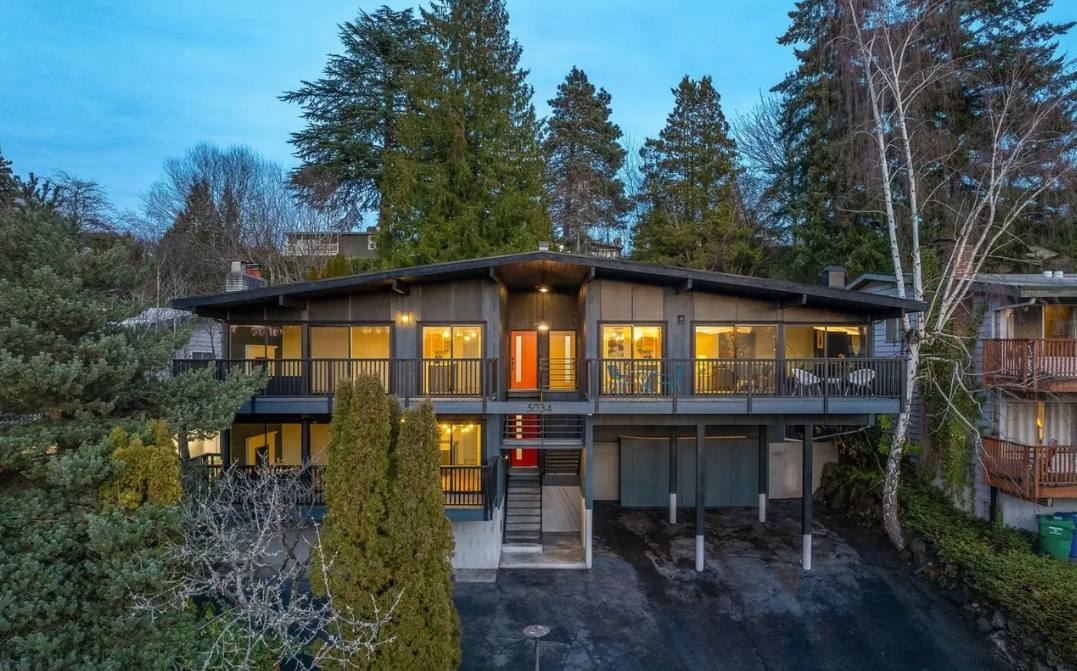 Apartment for rent at 5034 44th Ave NE, Seattle, WA 98105