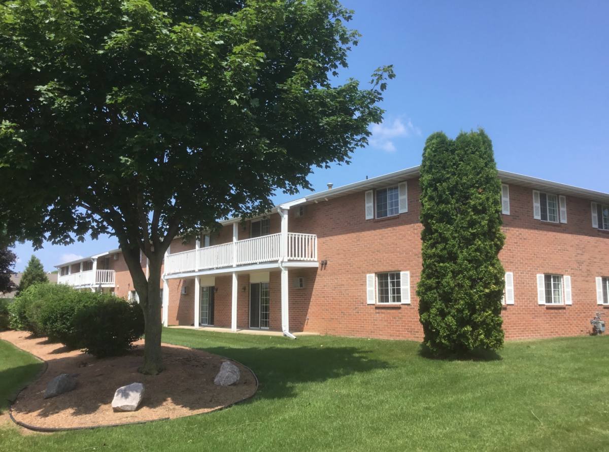 Apartment for rent at 1300-1350 Lucerne Dr, Menasha, WI 54952