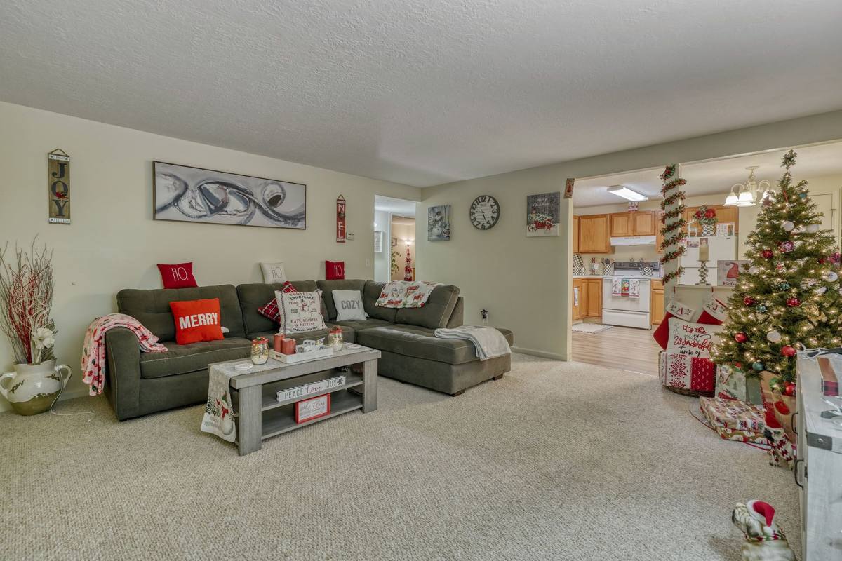Apartment for rent at 3635 Palmyra Rd, Marion, NY 14505