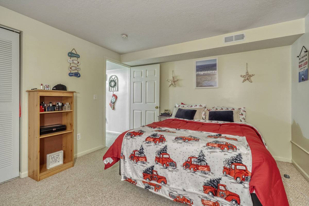 Apartment for rent at 3635 Palmyra Rd, Marion, NY 14505