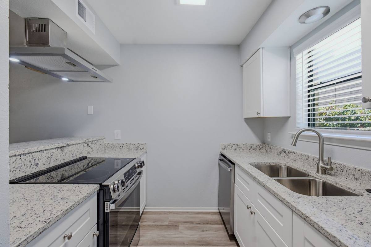 Apartment for rent at 1700 W Hickory, Denton, TX 76201