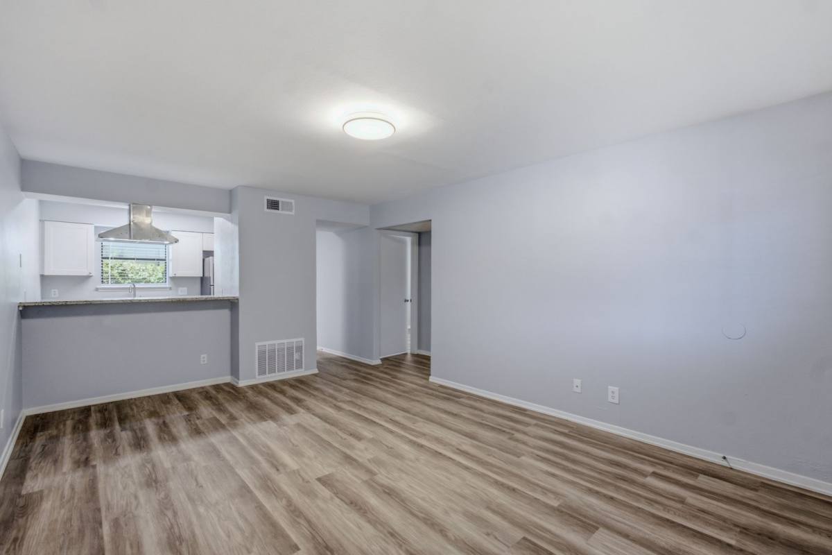 Apartment for rent at 1700 W Hickory, Denton, TX 76201