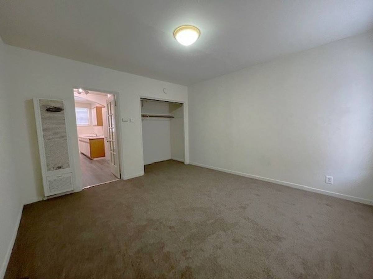 Apartment for rent at 2613 Sacramento St, Berkeley, CA 94703