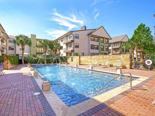 Apartment for rent at 1333 N Peak St #E31, Dallas, TX 75204