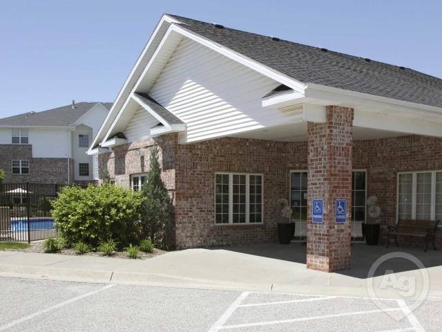 Apartment for rent at 5502 N 133rd Plaza #D31, Omaha, NE 68164