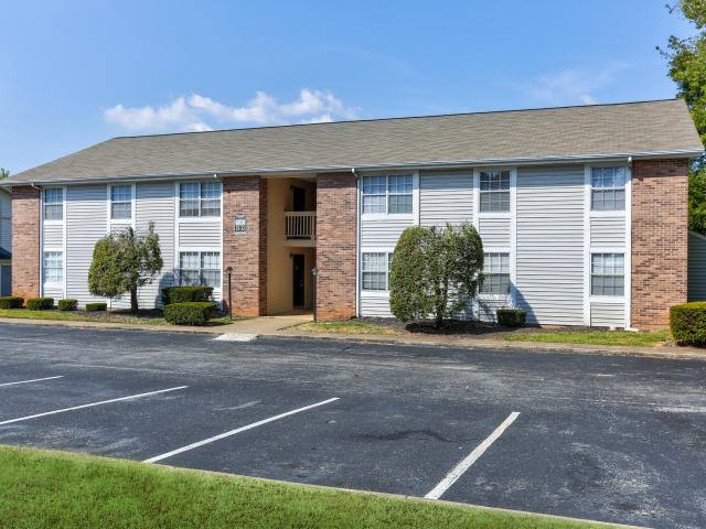 Apartment for rent at 3371 Durrett Dr #E12, Clarksville, TN 37042