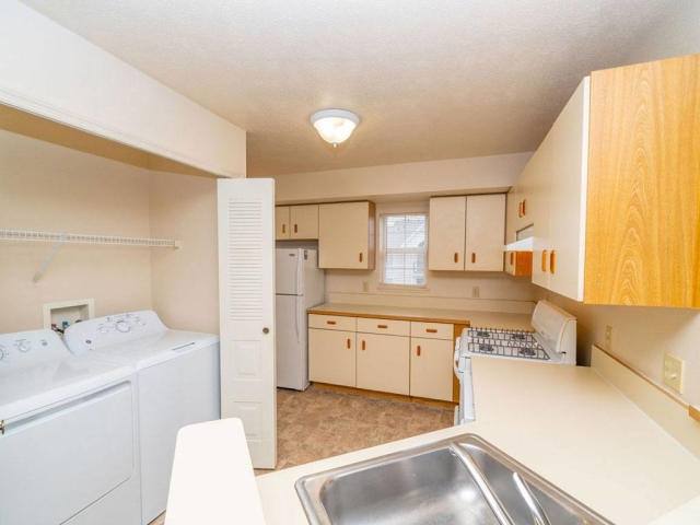 Apartment for rent at 115 Pine Knoll Dr #E21, Battle Creek, MI 49014