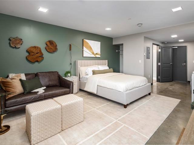 Apartment for rent at 2021 10th Ave S #E31, Birmingham, AL 35205