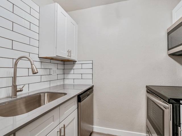 Apartment for rent at 1010 N 48th St #E11, Phoenix, AZ 85008
