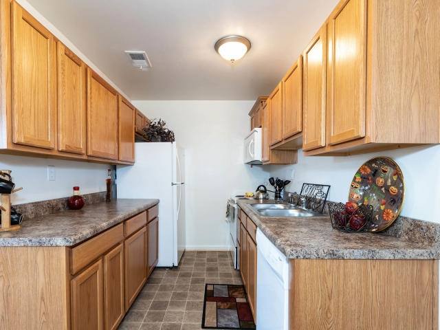Apartment for rent at 19 Port Landing #E11, Newport News, VA 23601