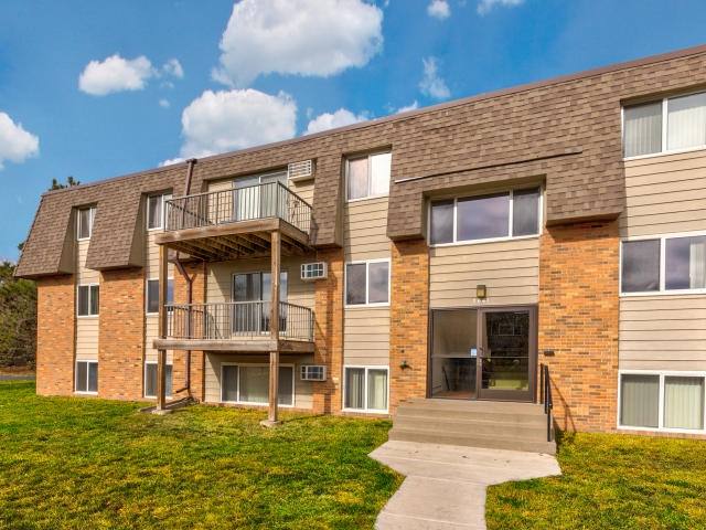 Apartment for rent at 7635 Greenfield Ave #D11, Saint Paul, MN 55112