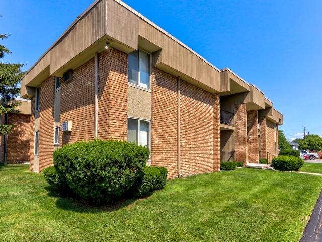 Apartment for rent at 31430 John R Rd #C31, Madison Heights, MI 48071