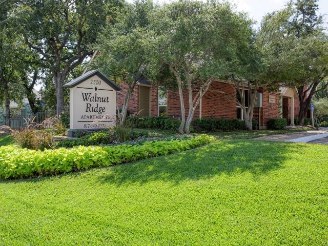 Apartment for rent at 2500 Burney Rd #C12, Arlington, TX 76006