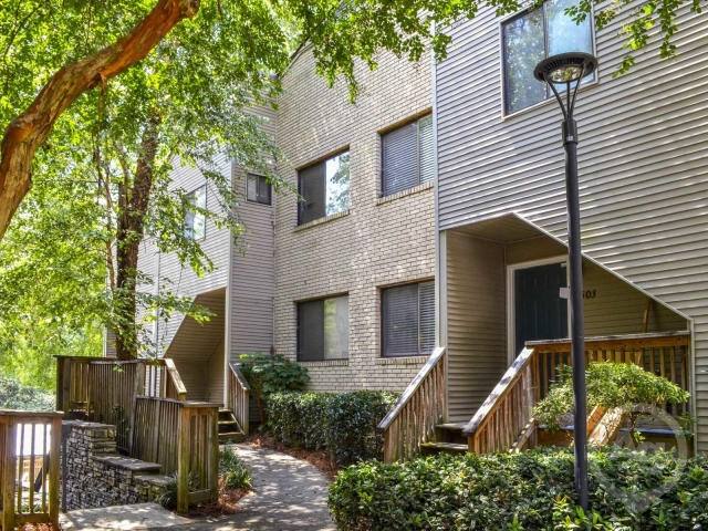 Apartment for rent at 601 Wildbrook Lane #D12, Birmingham, AL 35216