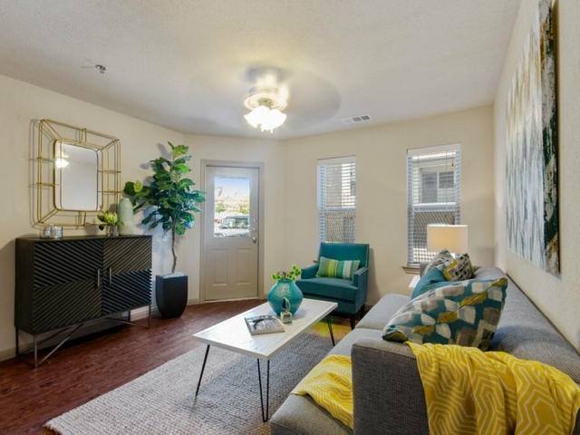Apartment for rent at 715 Cleveland Ave #E32, Waco, TX 76706