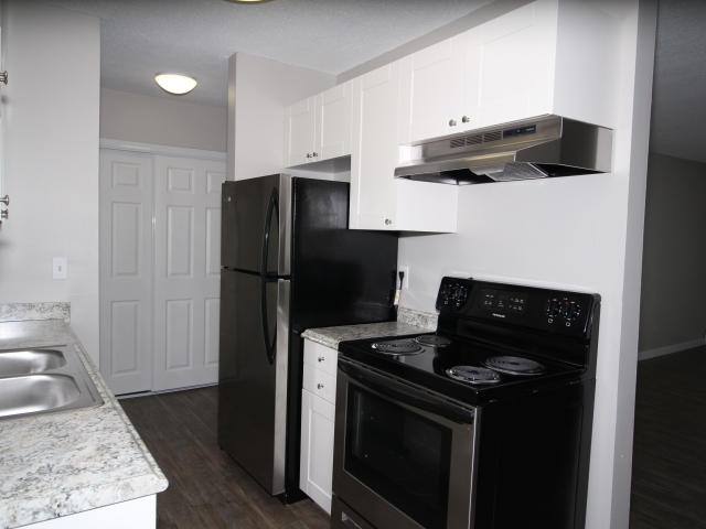 Apartment for rent at 6048 Upper 51st St N #D12, Saint Paul, MN 55128