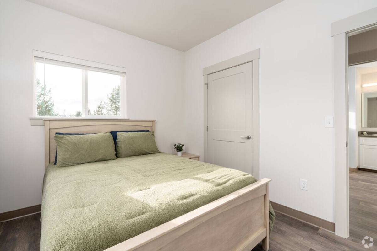 Apartment for rent at 564 N Triangle Dr, Ponderay, ID 83852