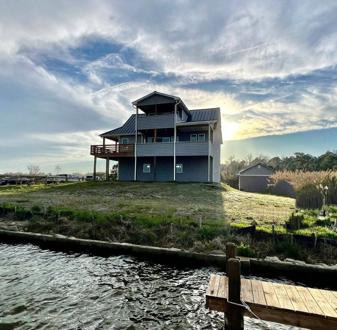 House for rent at 185 Cason Point Rd, Knotts Island, NC 27950