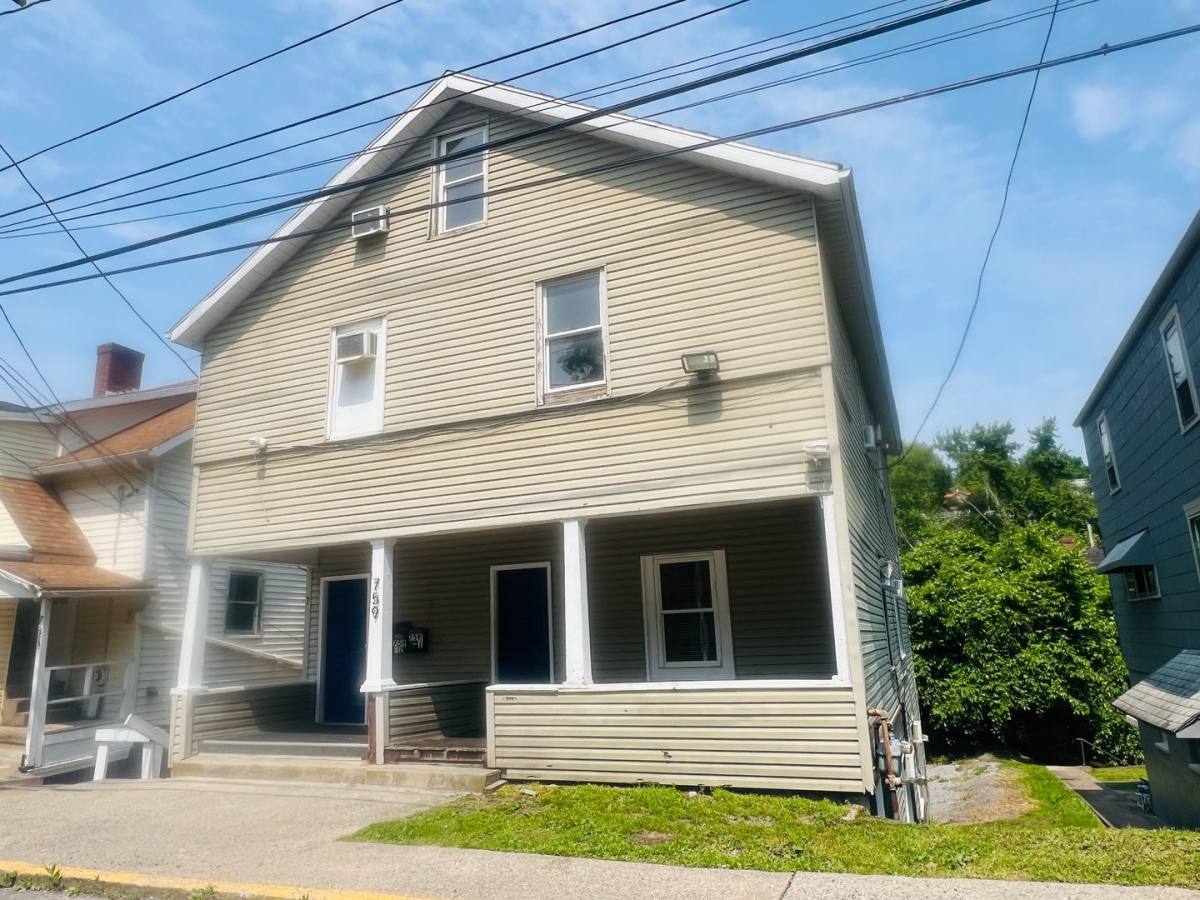 Apartment for rent at 759 Garrison Ave, Morgantown, WV 26505